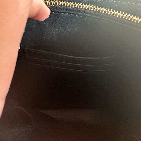 Gorgeous black medium Michael kors authentic bag! - Picture 3 of 7